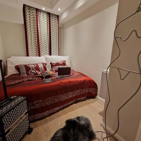 Sentral Modern Design Med 2 Soverom, Gratis Parkering Apartment