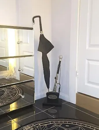 Sentral Modern Design Med 2 Soverom, Gratis Parkering Apartmán *