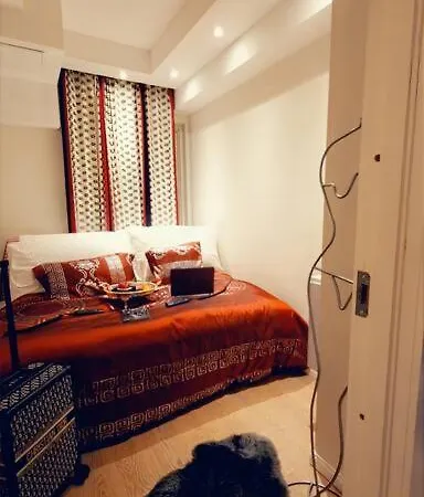 Sentral Modern Design Med 2 Soverom, Gratis Parkering *