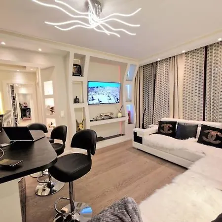 Sentral Modern Design Med 2 Soverom, Gratis Parkering אוסלו